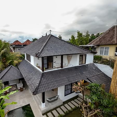 Putri Salju Villa By Evdekimi Ubud מראה חיצוני תמונה